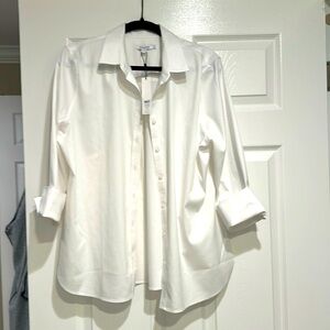 Chico’s No Iron Solid Stretch Blouse
